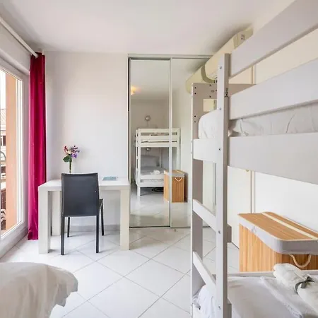 Modern Beachfront Family With Pool