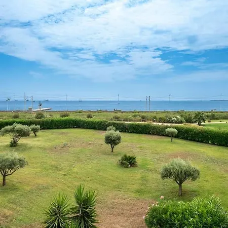 Modern Beachfront Family With Pool Antibes